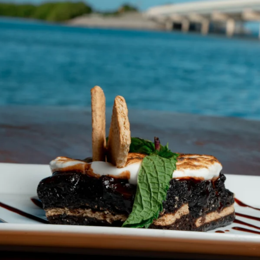 Hungry Tarpon Restaurant 